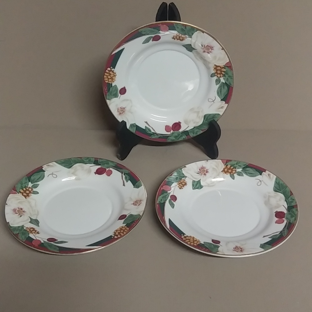 3 Vtg Saucers Tienshan Magnolia Flower Pine Cone Gold Rim